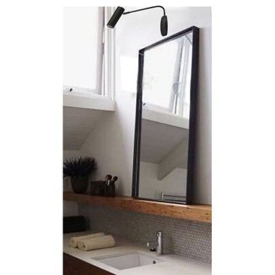 Καθρέπτης μπάνιου με μεταλλικό πλαίσιο από χαλύβδι