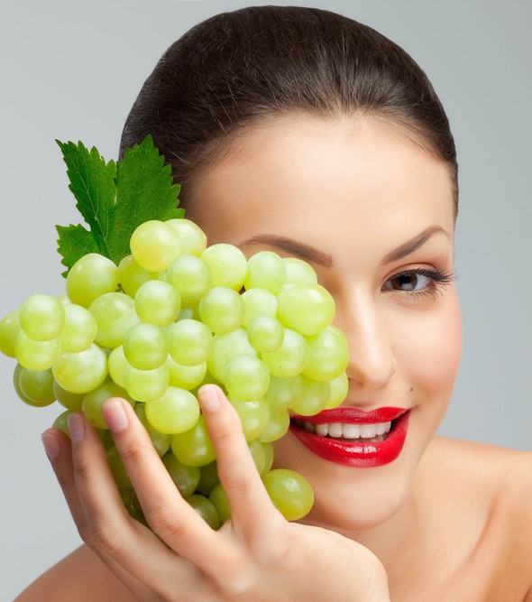 Grape: The natural source of beauty of our skin