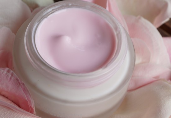 Which moisturizing cream to choose for summer?