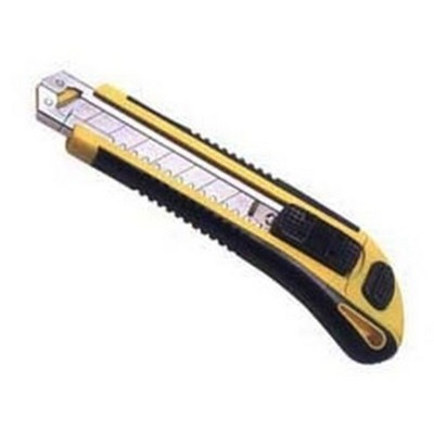 Safety Cutter With 3 Blades