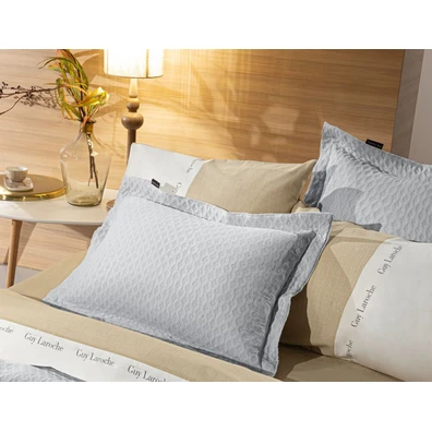 Mαξιλαράκι Φιγούρας Opium Grey 45x45 guy Laroche G