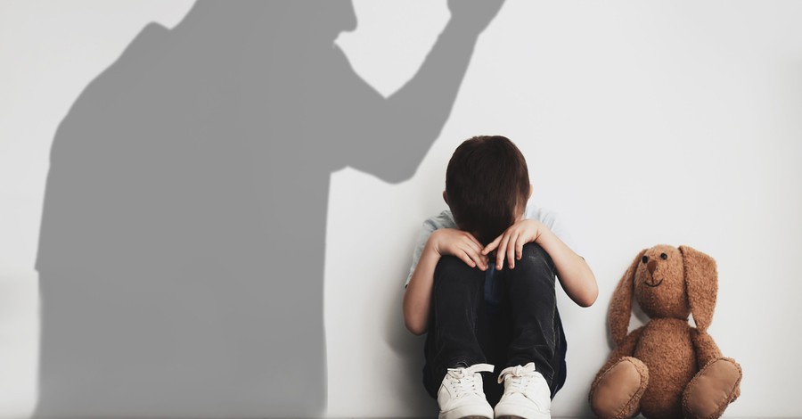 Какво представлява емоционалното насилие върху дете?