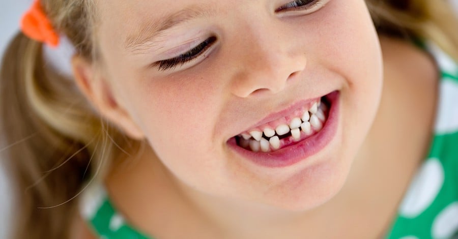 Τι να κάνετε αν το παιδί σας τραυματιστεί στο δόντι του