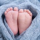 Un bebeluș – 3 părinți biologici
