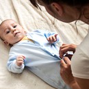 Как да обличаме новороденото бебе	