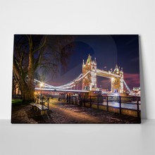 Night londons tower bridge 571054894 a