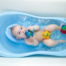 Sfaturi pentru a face baia copilului cât mai plăcută