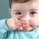 Запушен нос у новородените и малките бебета