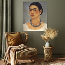 Frida with necklace